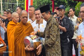 Ribuan umat Buddha hadiri Gema Waisak Pindapata Nasional di Kemayoran