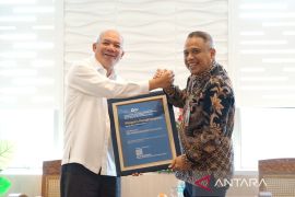 Bank Sumut raih piagam penghargaan Taxpayer Award 2026