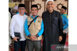 Pimpinan dan anggota DPRD lepas keberangkatan Jamaah Calon Haji asal Gorontalo Utara