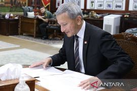 Menlu Singapura ke Jakarta bertemu Menlu Sugiono dan pejabat lainnya