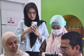 Hendry Munief Tinjau UMKM Pinaloka Siak, Produk Lokal Naik Kelas Lewat Inovasi Olahan