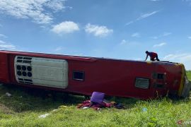 2 dari 4 korban tewas bus Halmahera belum teridentifikasi, ini nama korban bus maut di Tol JMKT