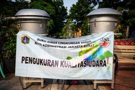 Pantau kualitas udara, Jakbar pasang alat khusus di dua lokasi