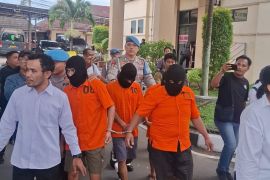 Polda Jambi tangkap empat kurir sabu dengan barang bukti 20 kg