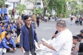 Gt Iskandar dan Disdik Kalsel : Persoalan relatif sudah teratasi