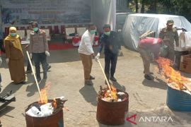 Kejari Kota Malang musnahkan 37,8 kg ganja dan 1,47 kg sabu