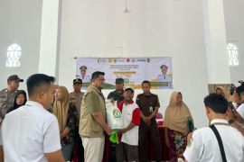 Bulog Tulungagung salurkan bantuan pangan 2026