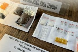 Petugas gagalkan penyelundupan narkoba jenis sabu ke Lapas Karawang