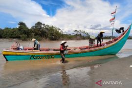 Baru 1.519 nelayan Mukomuko terima perlindungan sosial ketenagakerjaan