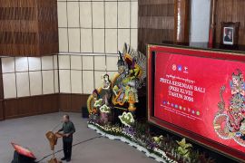 Koster undang Presiden Prabowo buka Pesta Kesenian Bali 2026