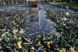 Satpol PP musnahkan 10 ribu botol miras hasil razia