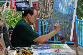 SBY melukis bersama komunitas seni di Magelang