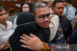 Dua hakim "dissenting opinion" minta Ibrahim Arief dibebaskan