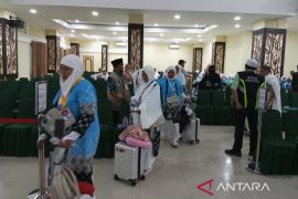 JCH gabungan Sulsel-Gorontalo, Embarkasi Makassar berangkat ke Tanah Suci