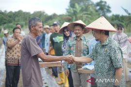 Bupati Bangka Tengah minta SPPG prioritaskan produk lokal