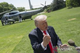 Trump klaim AS dapat hancurkan semua dalam dua hari di Iran