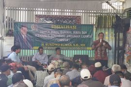 Suripno sosialisasikan masalah judol dan pinjol