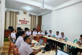Bawaslu Agam miliki program kelas demokrasi dorong masyarakat lakukan pengawasan