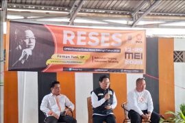 Kader PKS Tabalong terima bantuan bibit gratis