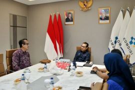 Wamenkomdigi tekankan tata kelola AI berbasis etika untuk regulasi