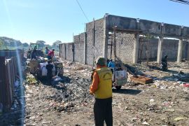 DLH Mataram menerapkan TPS mobile di Kebon Talo