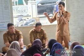 Nagan Raya fasilitasi korban banjir urus administrasi untuk terima bantuan rehab