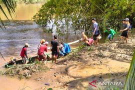 Sembilan penambang ilegal tewas tertimbun longsor di Sumbar