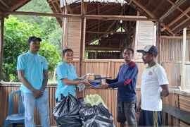 Yayasan Kamtabai Raja Ampat salurkan bantuan bagi pengelola homestay