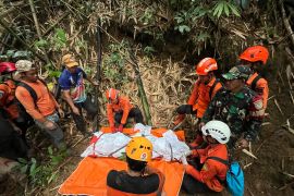 Dua korban longsor di Subang ditemukan dalam keadaan meninggal