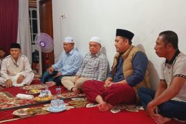 Bupati Kabupaten Merangin bersama Gubernur Jambi takziah ke rumah duka Almarhumah Kopriani