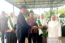Ponpes Ali Baharuddin lepas 266 santri, Kakan Kemenag Palas ucapkan apresiasi