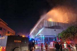 Kapolresta Manado tegaskan usut sebab kebakaran Mega Mall Manado