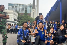 2.500 personal keamanan diturunkan amankan 100 titik nobar Persib
