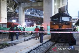 PM Thailand selidiki penyebab tabrakan kereta api dan bus di Bangkok