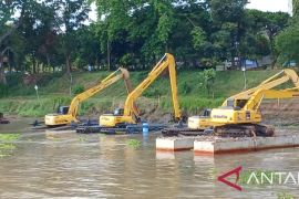 PJT 1 sebut "flushing" tingkatkan daya tampung air di bendungan
