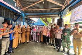 Pemkot Baubau gelar pasar murah jelang Idul Adha