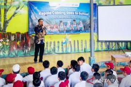 Bank Kalsel edukasi budaya menabung sejak usia dini ke anak sekolah
