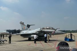 Presiden serahkan kunci pesawat tempur Rafale kepada Panglima TNI