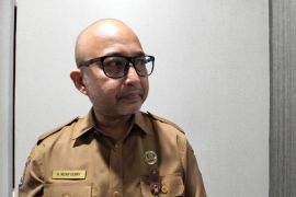 Pemanfaatan bank sampah tunggu TPST Kebon Talo beroperasi