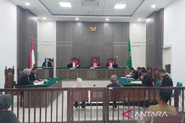 Jaksa dakwa dua terdakwa korupsi dana desa rugikan negara Rp472 juta