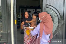 SPPG Kasarangan HST bagikan 3.465 porsi, dapat respon positif dari penerima manfaat 3B