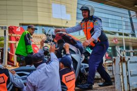 Dishub Jaksel jaring puluhan motor yang parkir liar di Setiabudi