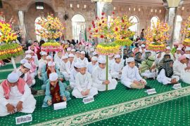 Bupati HSU buka khataman Al-Qur'an massal