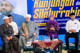 Gubernur Jatim: Pesantren berperan strategis bentuk karakter bangsa