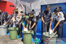Puluhan kilogram sabu dan ratusan vape jaringan internasional di Meranti dimusnahkan