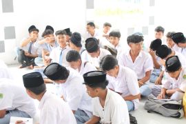 Pemkab Lotim tingkatkan keamanan pangan sekolah