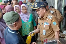 Pemerintah Kota pastikan harga bahan pokok tetap terkendali lewat pasar murah