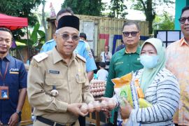 Operasi pasar Pemkot Pontianak sediakan 6.000 paket subsidi jelang Idul Adha