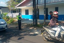 Satu tewas akibat kecelakaan sepeda motor "adu banteng" di Karawang