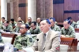 Komisi l bahas geopolitik-pasukan di Timteng bersama Menhan-Panglima